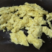  金针菇炒鸡蛋的做法图解五