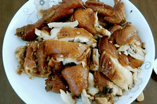 电饭煲酱油鸡的做法香喷喷的，超级好吃。做法图解6)