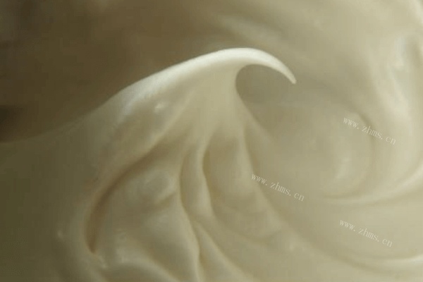 抹茶戚风蛋糕做法图解6)