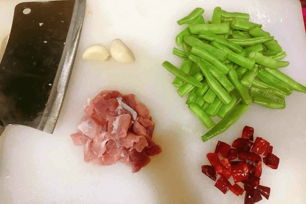 四季豆炒肉的做法做法图解1)