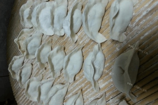 驴肉芹菜馅饺子做法图解6)