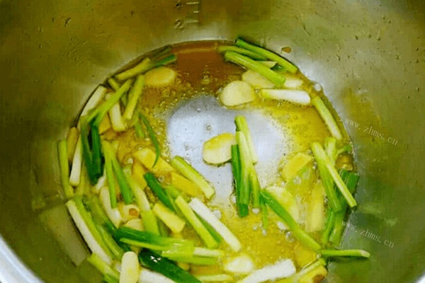 电饭煲酱油鸡的做法香喷喷的，超级好吃。做法图解3)