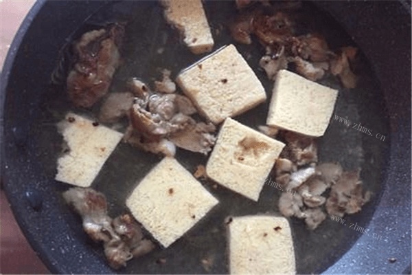 美味的羊肉炖豆腐做法图解5)