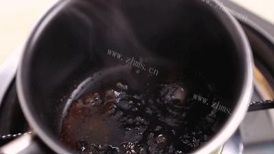 真的只花5分钟！马上喝上一杯焦糖奶茶做法图解1)