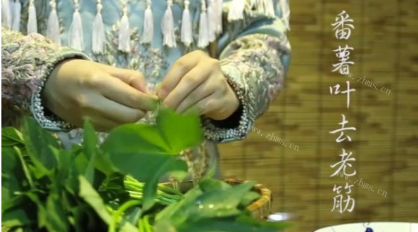 豆酱清炒番薯叶做法图解2)