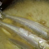 豆酱水煮沙尖鱼的做法图解五