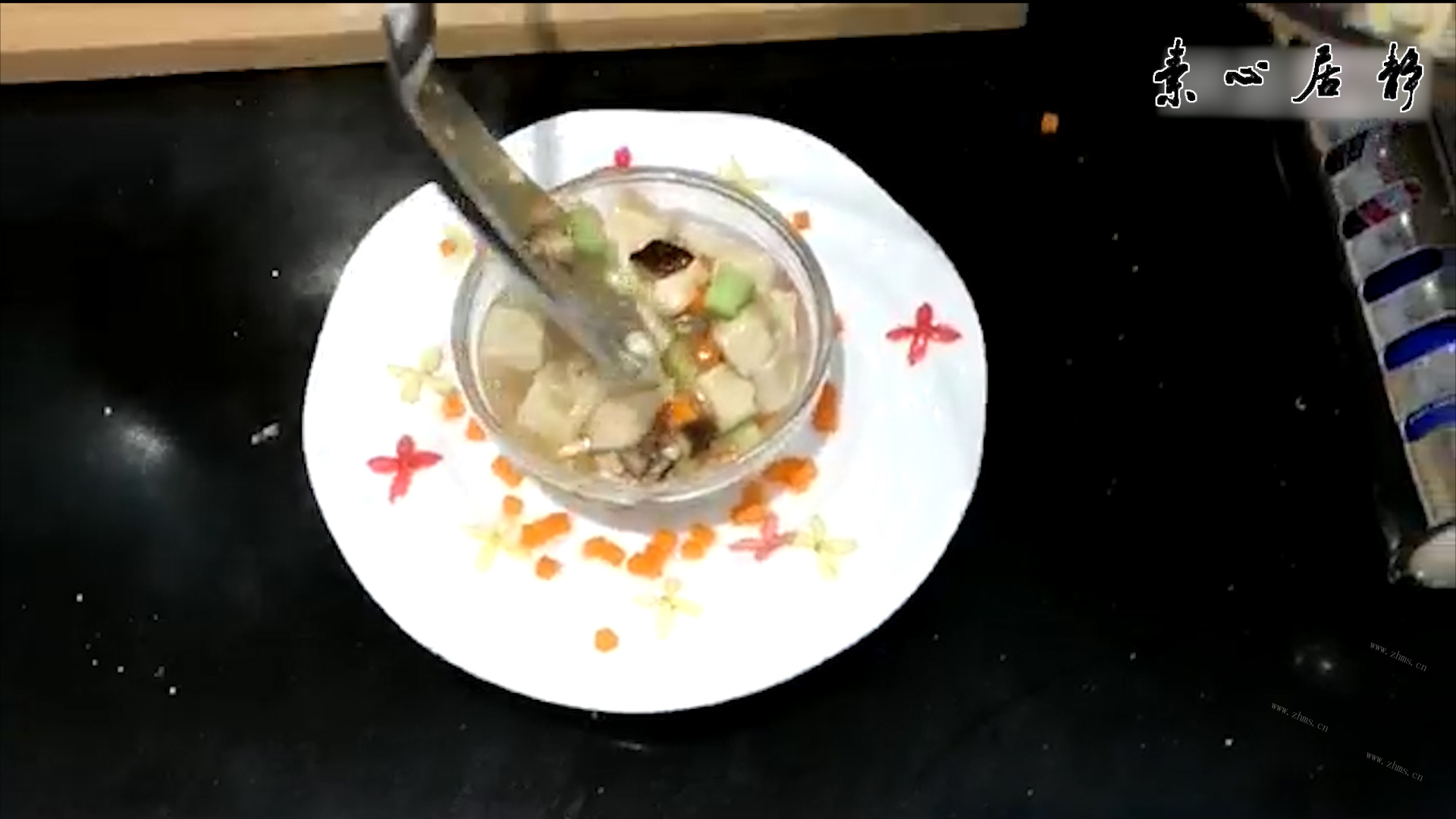 三鲜炖豆腐-素心居静庄青山做法图解17)