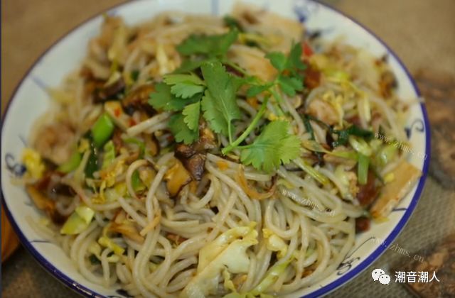 潮汕家常菜-甲子薯粉签做法图解7)