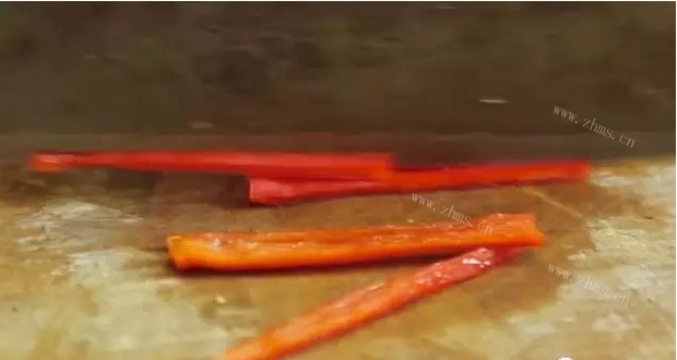 豆酱煮黄脚立做法图解3)