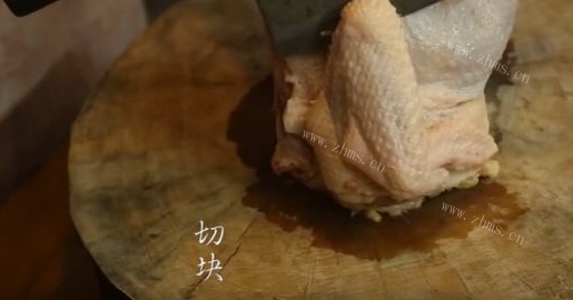 潮汕椒丝南乳蒸滑鸡做法图解1)