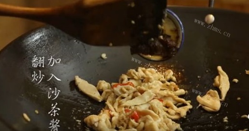 潮汕沙茶酱炒鸡丝做法图解3)