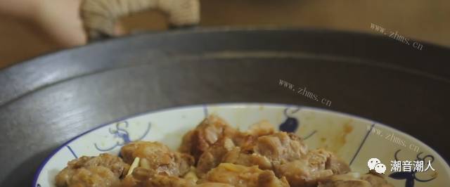 百吃不腻的潮汕豆豉蒸排骨做法图解7)