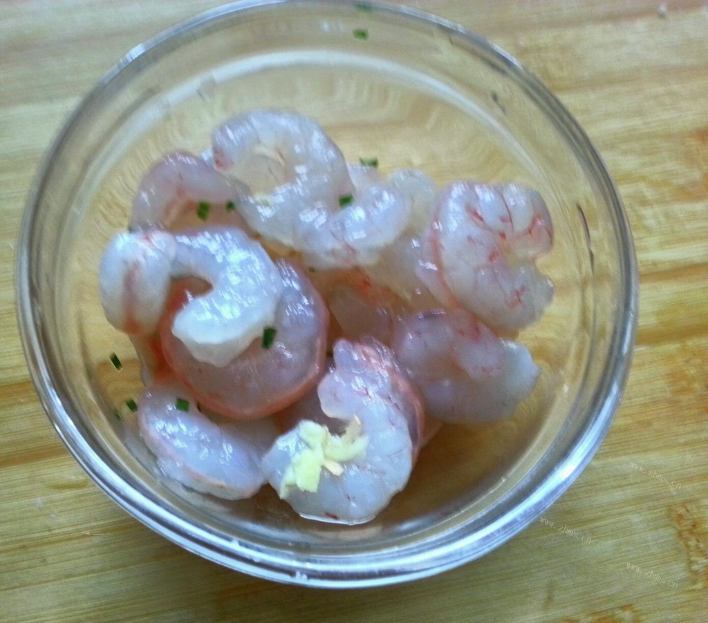 虾仁炒饭超好吃的做法做法图解1)