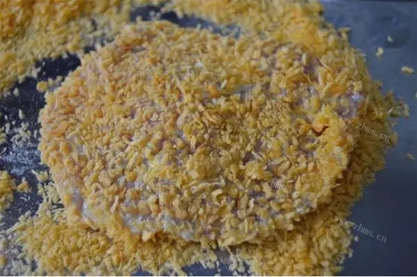 酥炸猪排做法图解4)