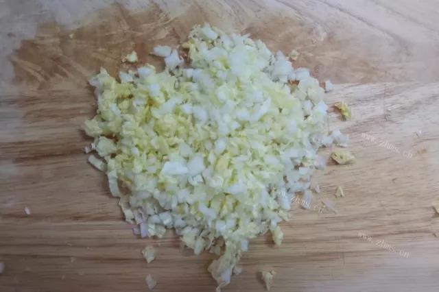 白菜肉饺-好吃不过饺子，舒服不过躺着做法图解2)