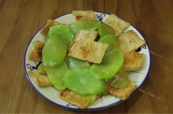 潮音潮人：鱼饼炒香菜骨做法图解6)