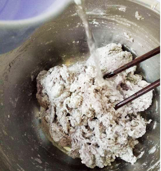黑香米发糕做法图解3)