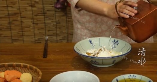 潮汕香脆番薯片做法图解2)