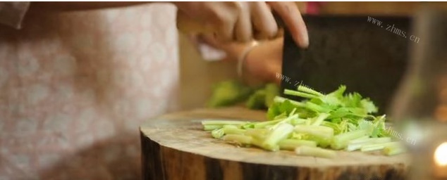 豆酱剥皮鱼做法图解1)