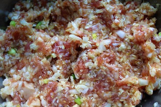 白菜肉饺-好吃不过饺子，舒服不过躺着做法图解3)