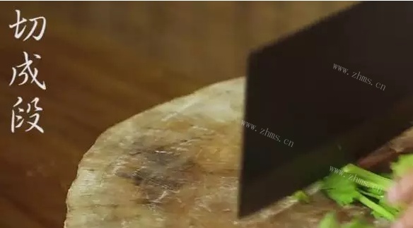 豆酱煮黄脚立做法图解2)